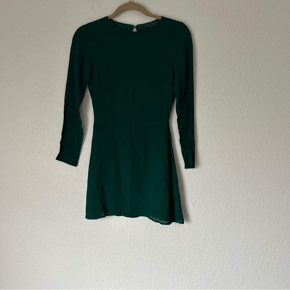 Reformation Mayra Dress in Emerald - Picture 2 of 6